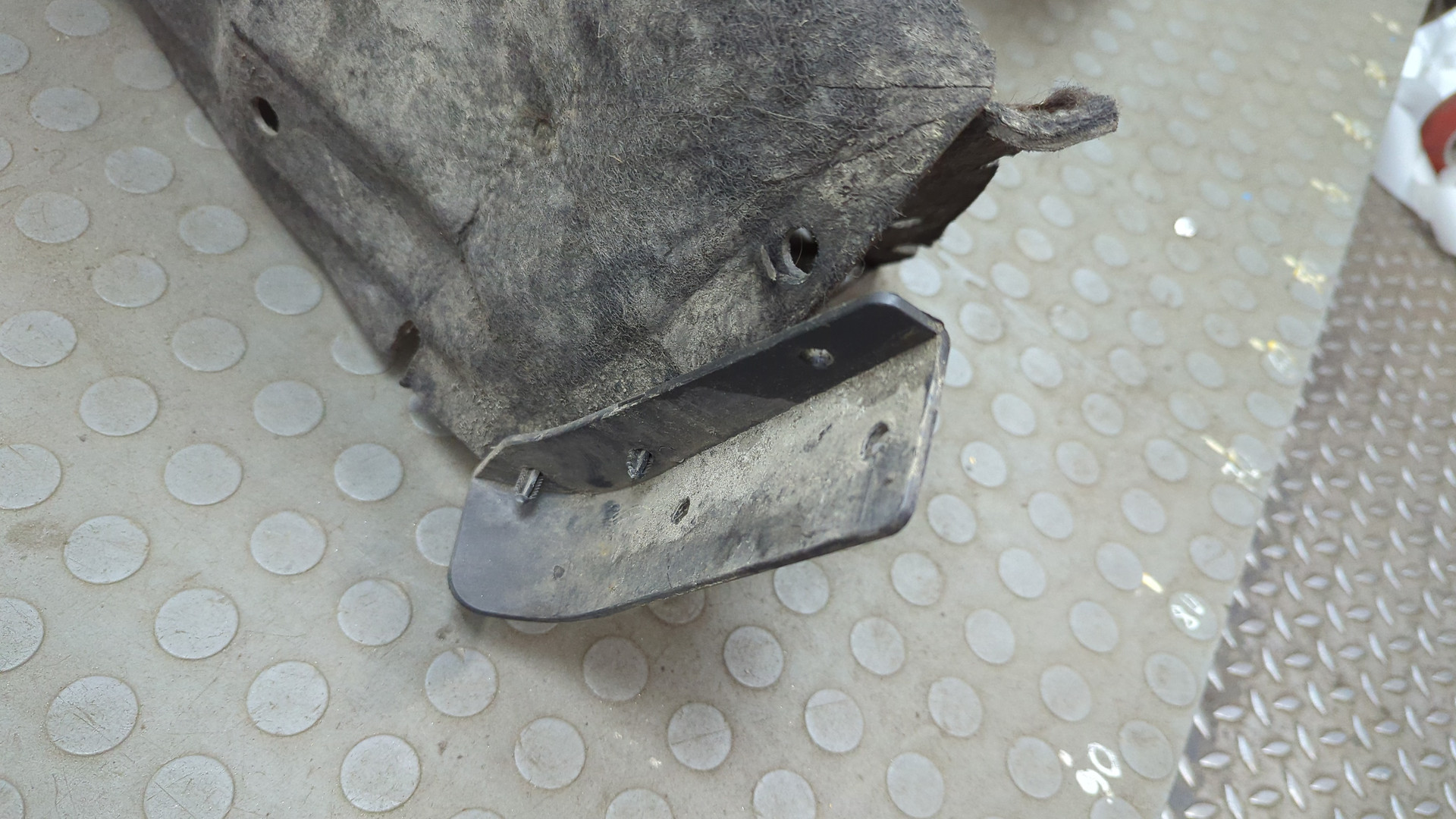 Локер задний левый