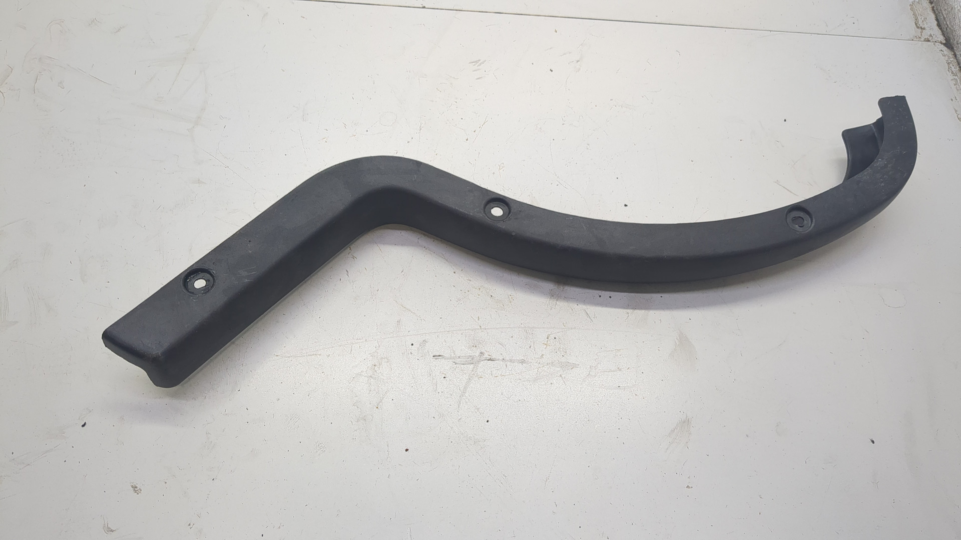 Обшивка багажника