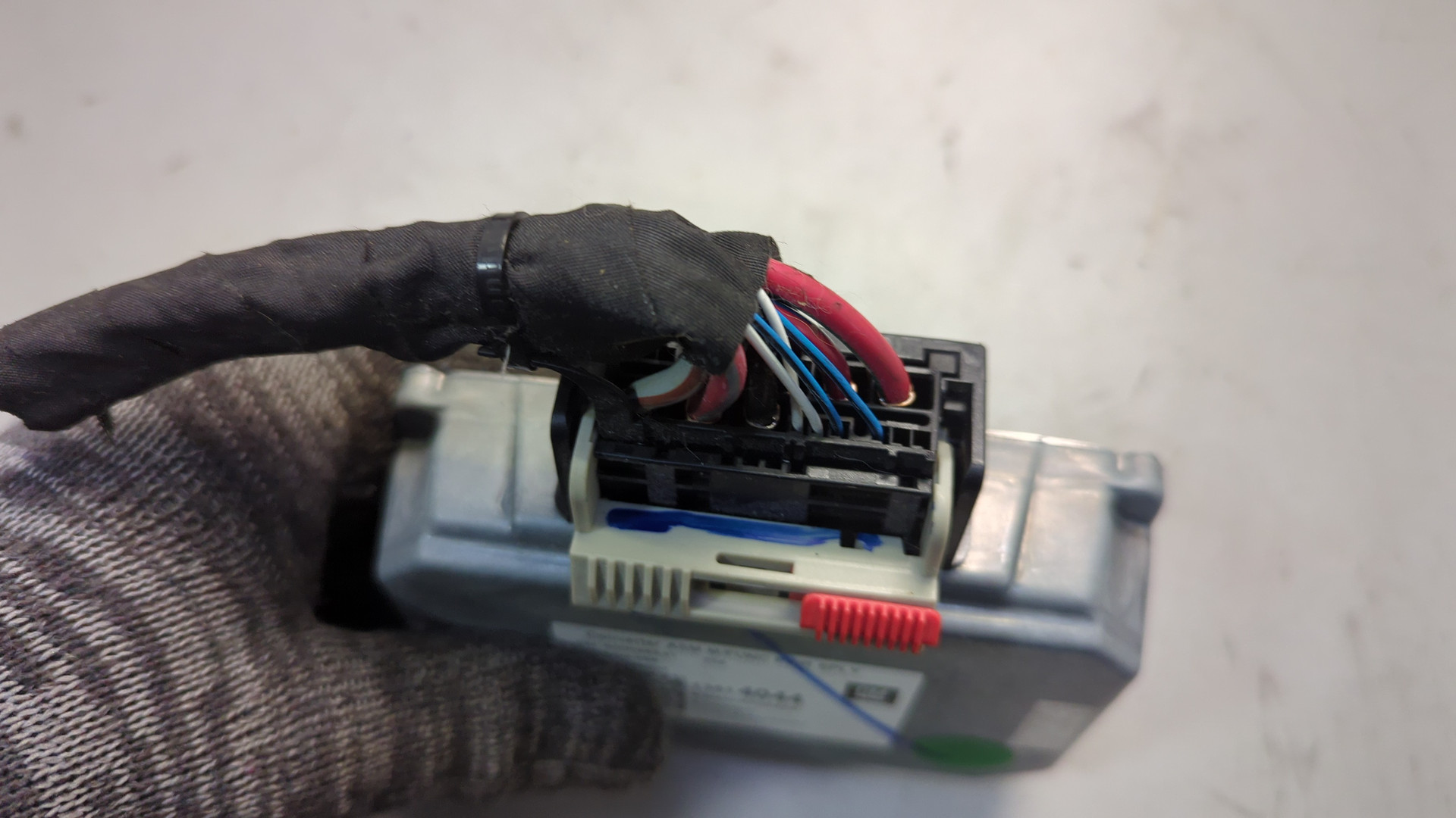 Преобразователь напряжения (адаптер)