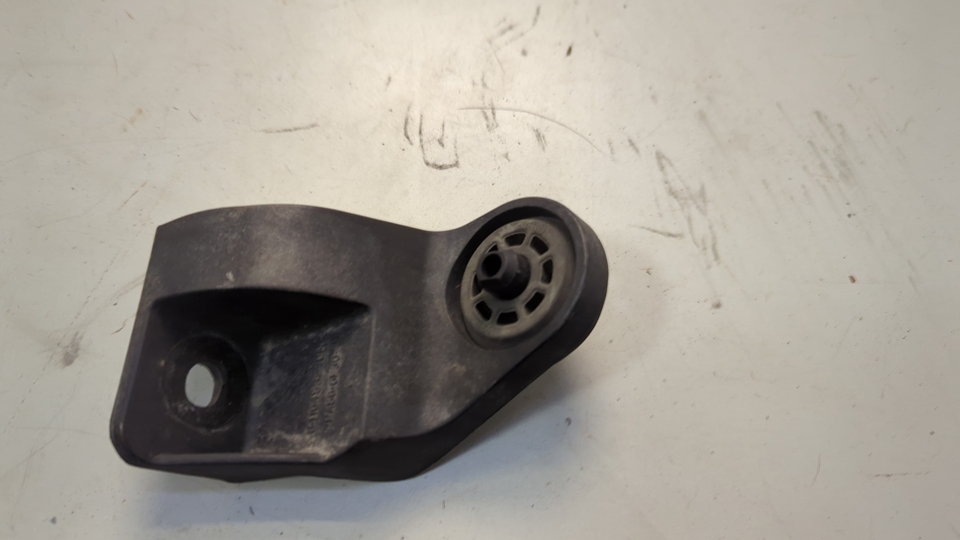 Кронштейн радиатора