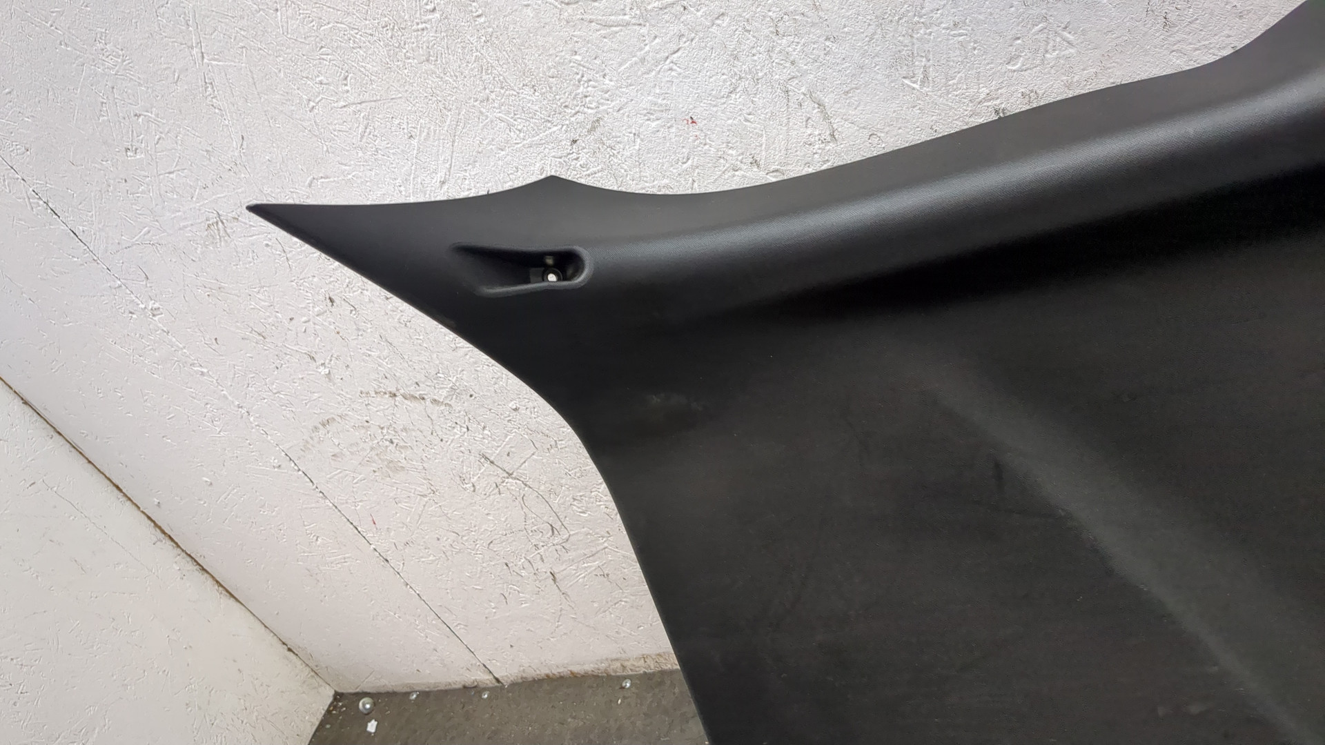 Обшивка двери багажника