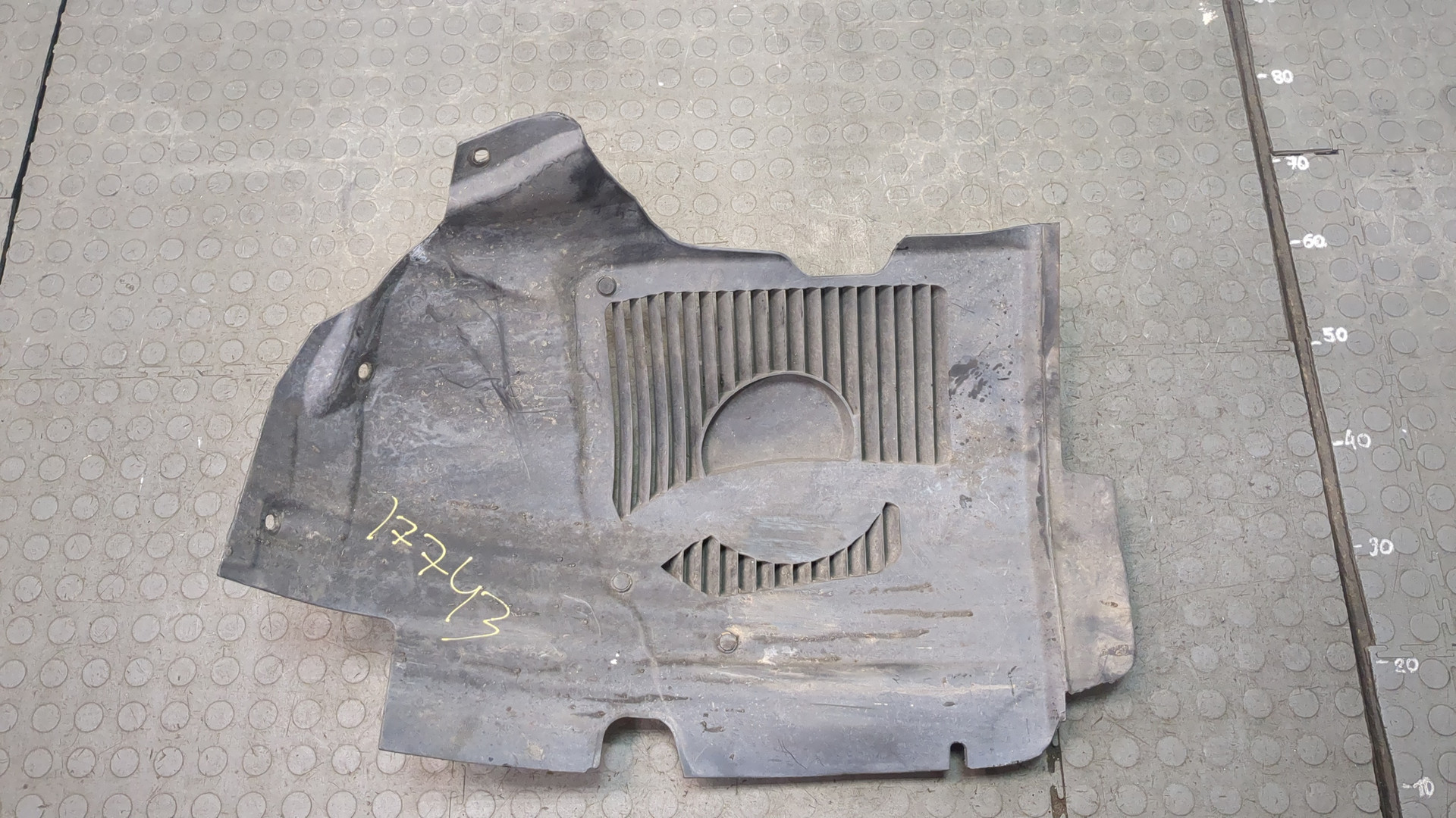 Локер передний левый