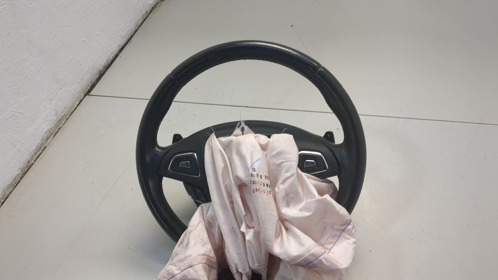 Рулевое колесо (руль)