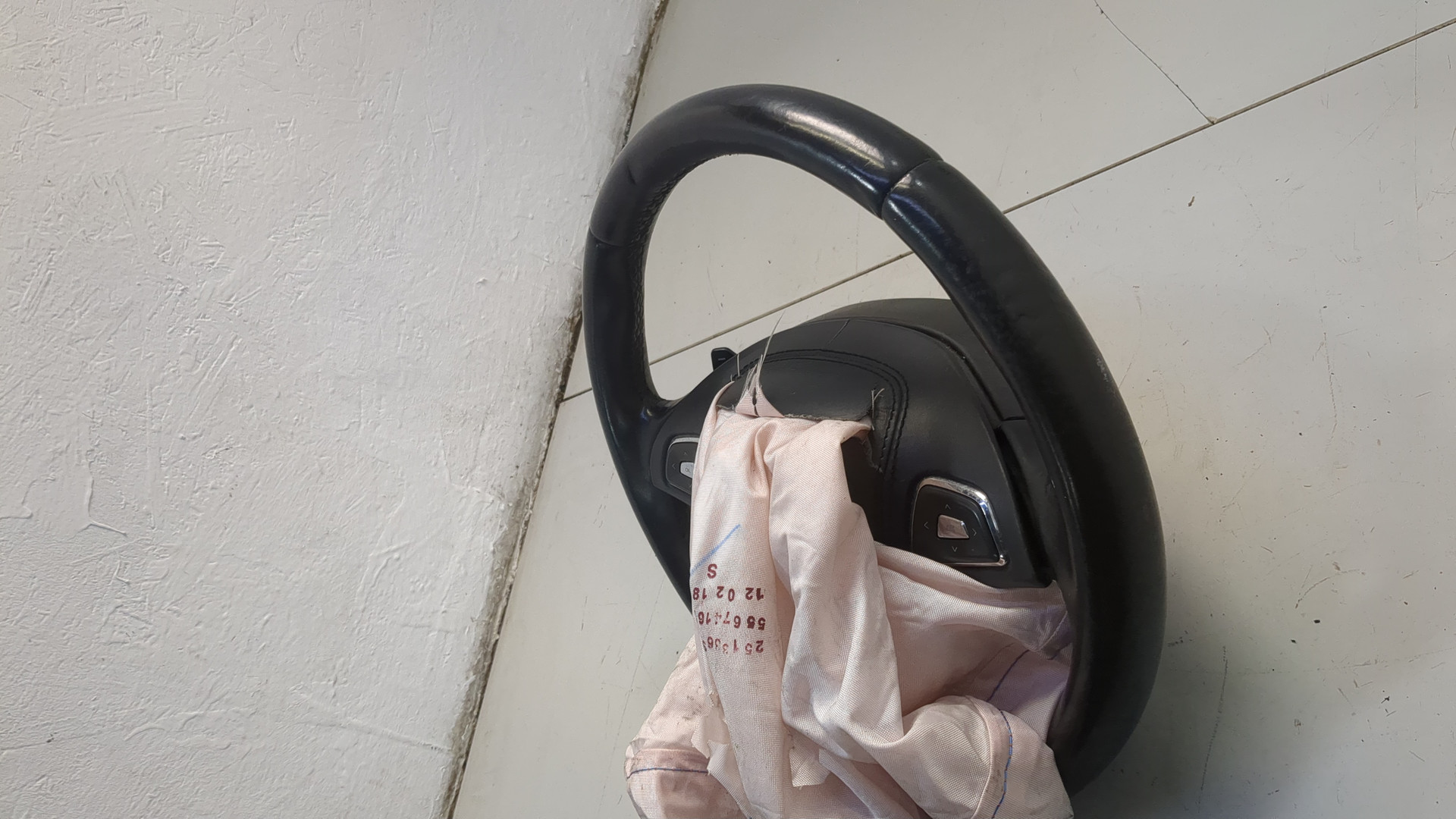 Рулевое колесо (руль)