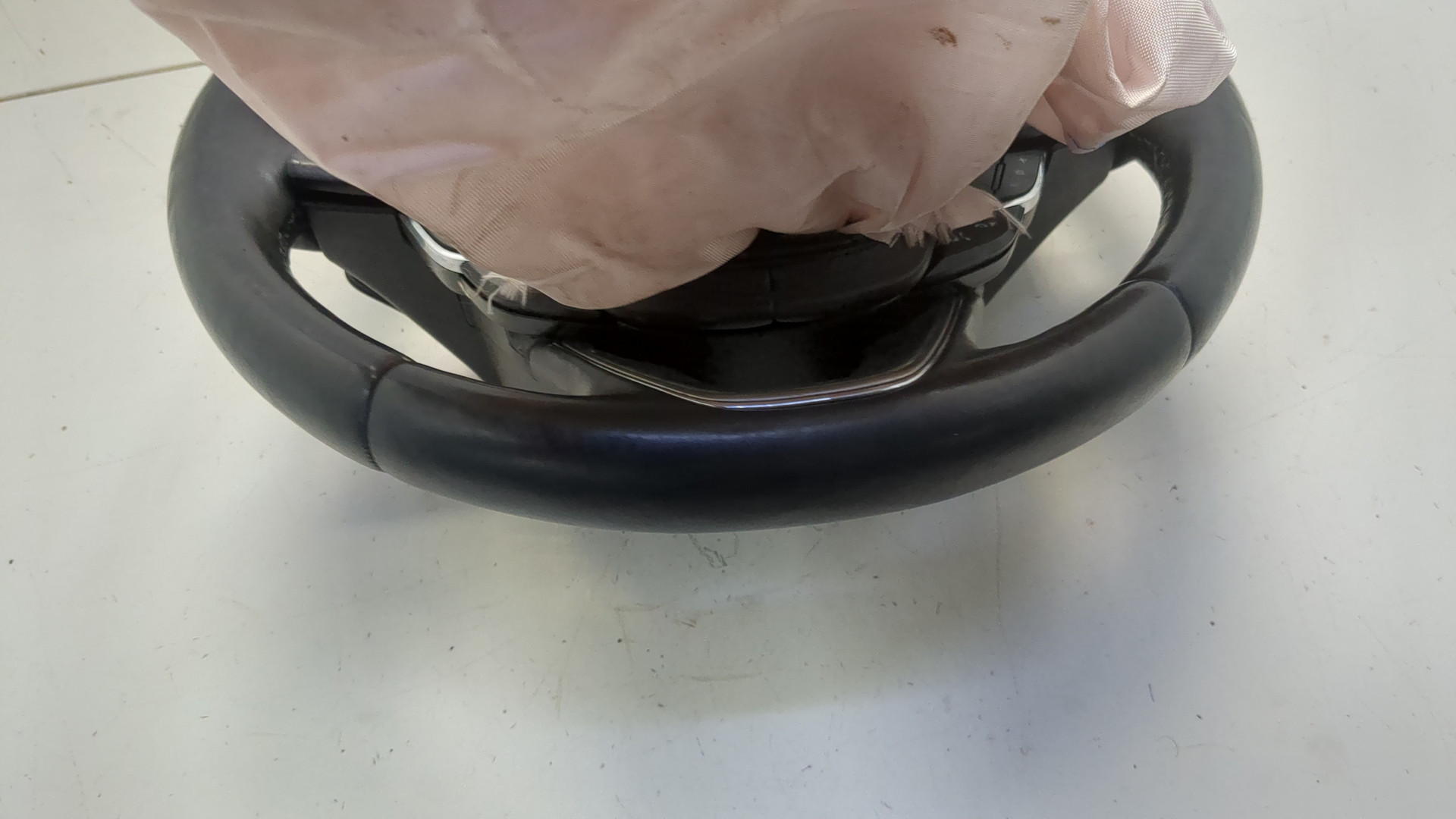 Рулевое колесо (руль)