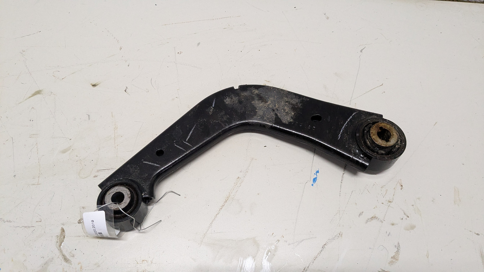 Рычаг задний правый