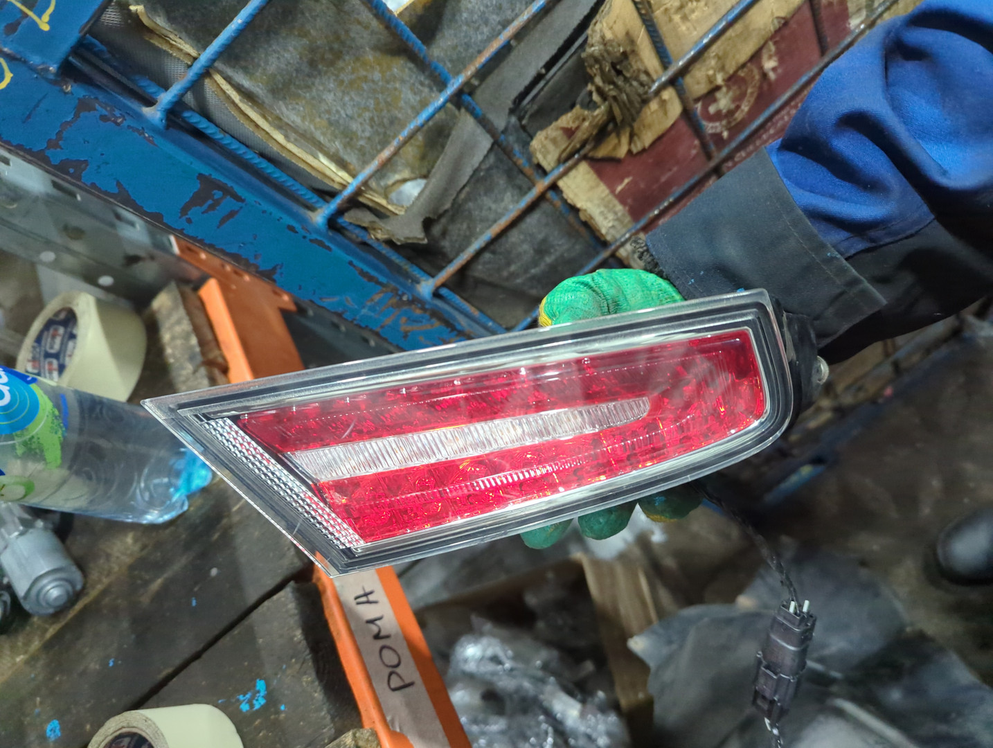 Фонарь задний левый