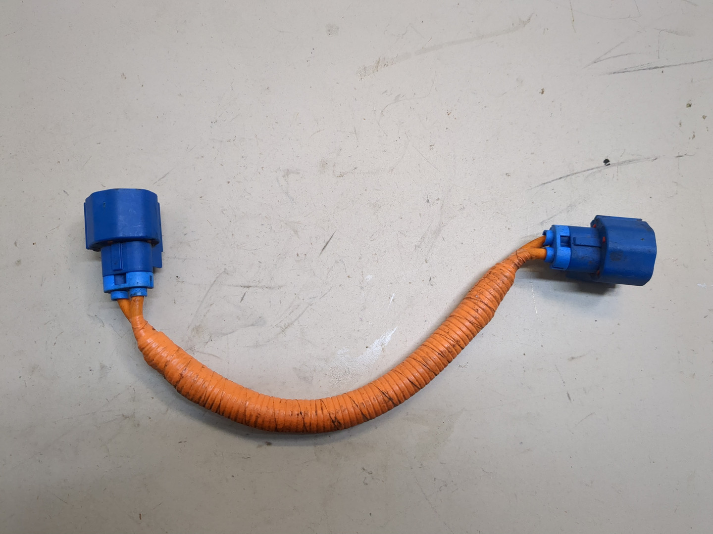 Провод высокого напряжения