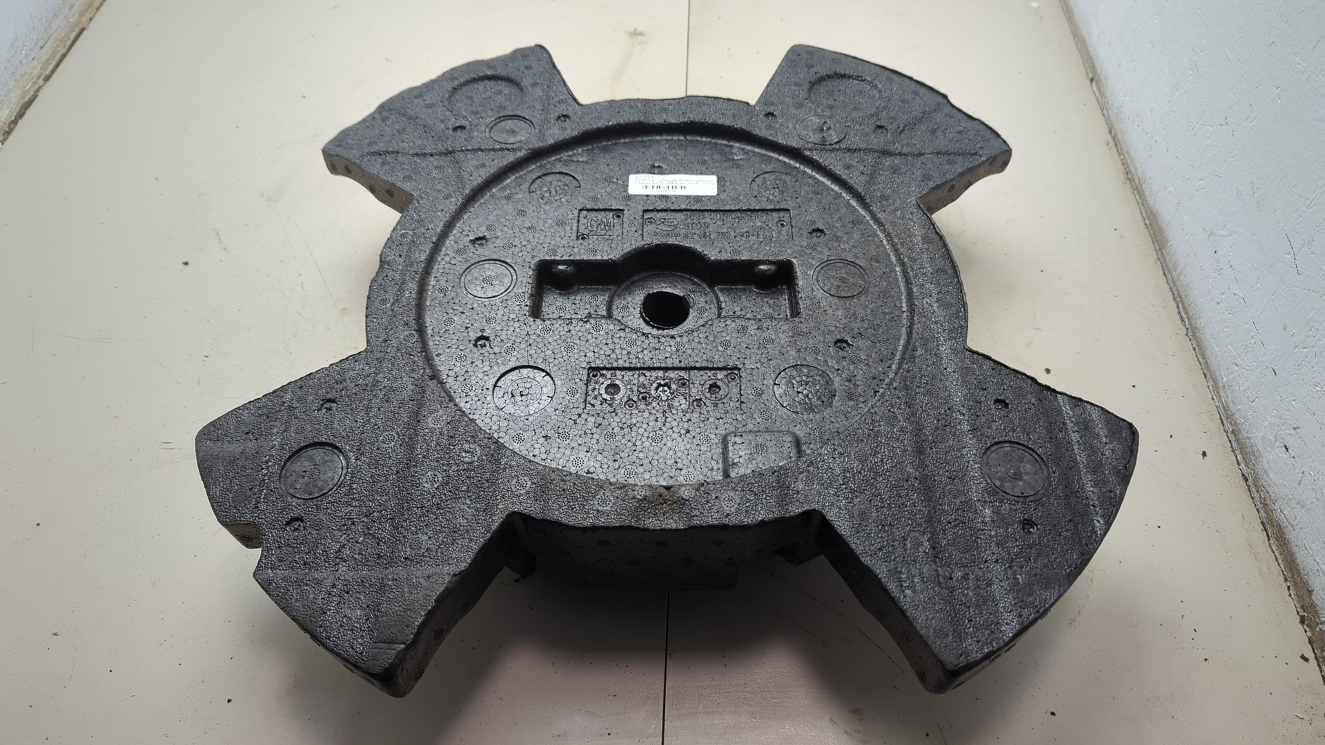 Обшивка багажника