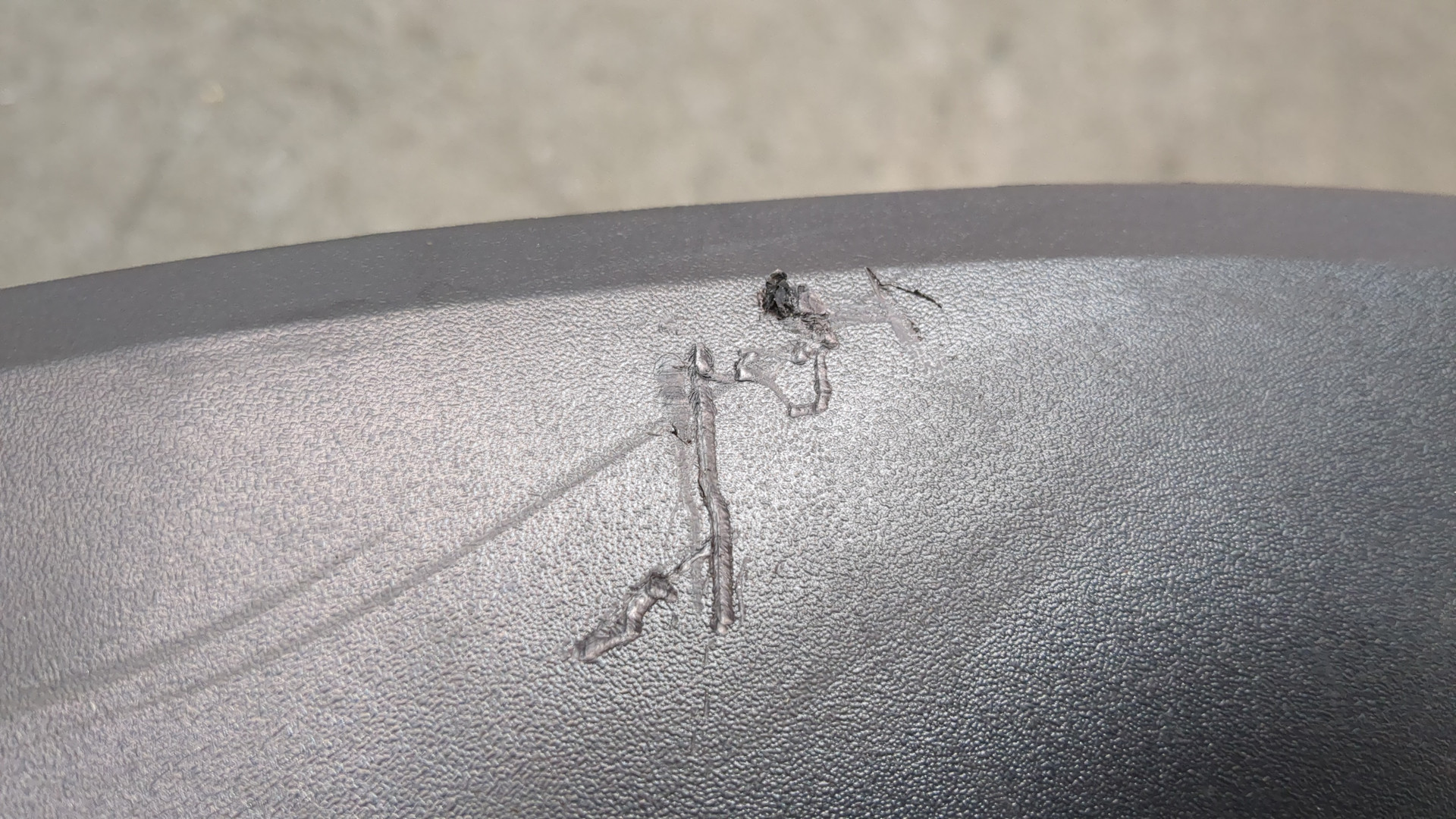 Накладка заднего крыла левого