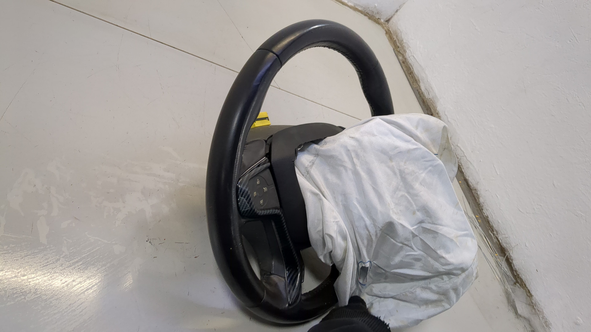 Рулевое колесо (руль)