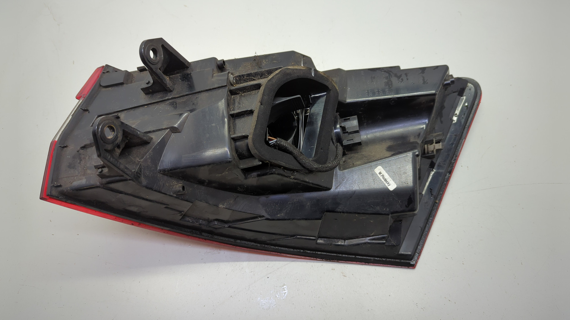 Фонарь задний левый