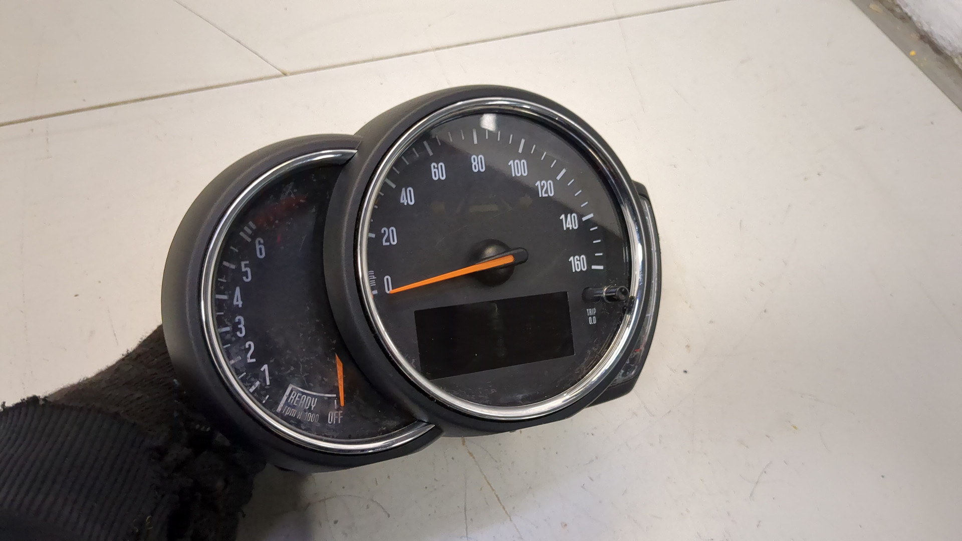 Панель приборов