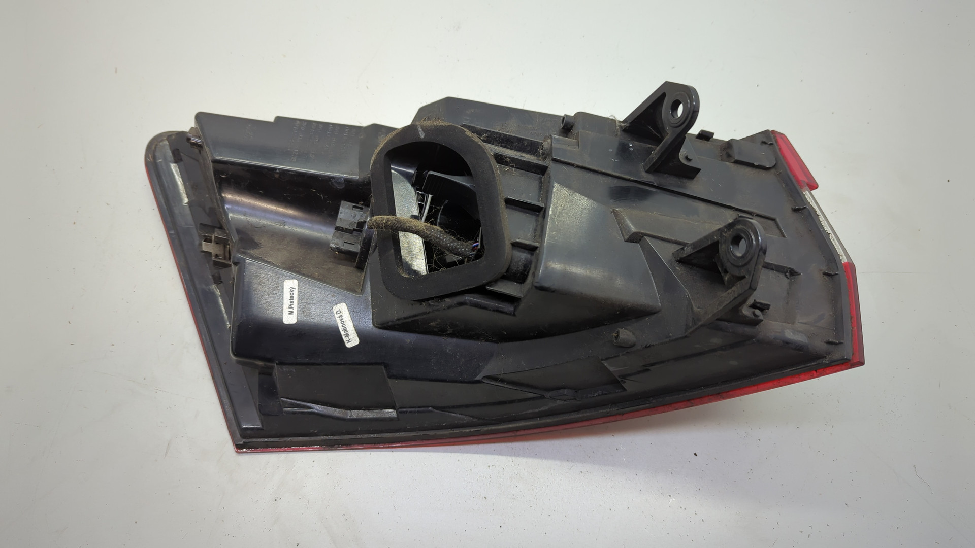 Фонарь задний правый