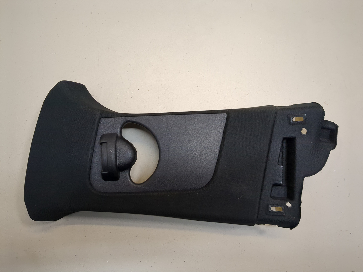 Обшивка стойки