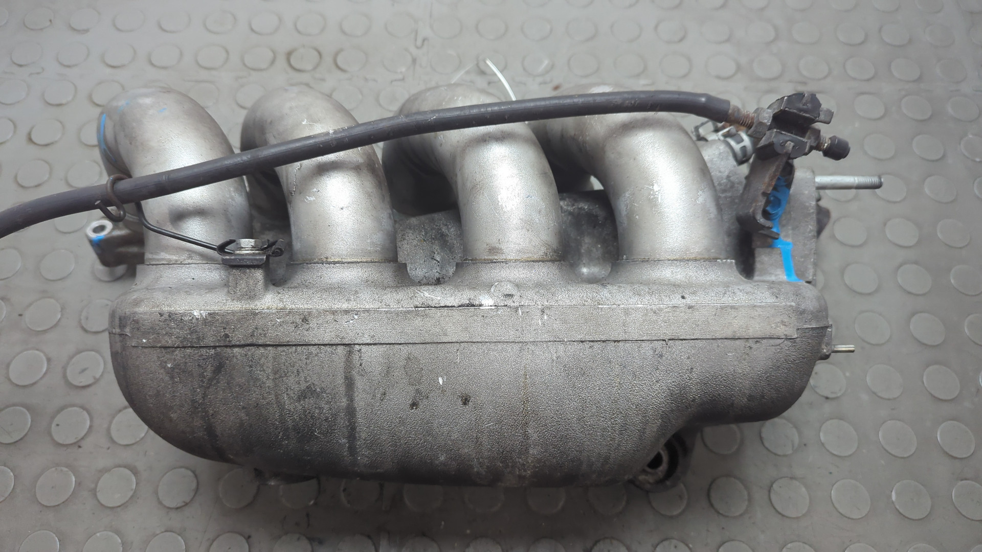 Коллектор впускной