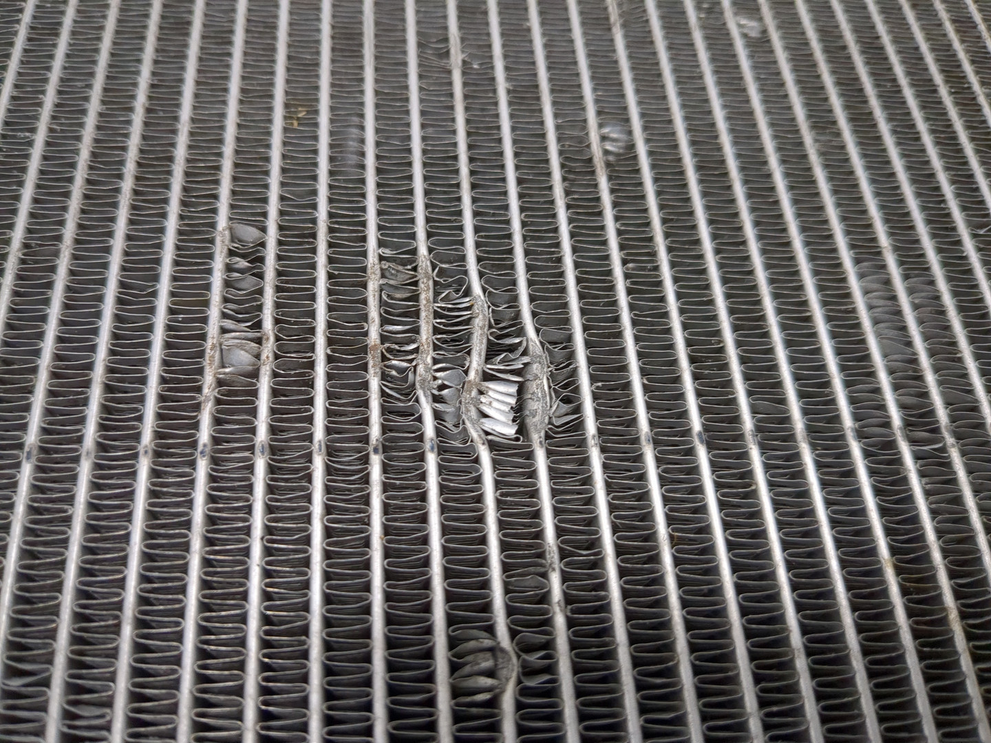 Радиатор охлаждения двигателя основной