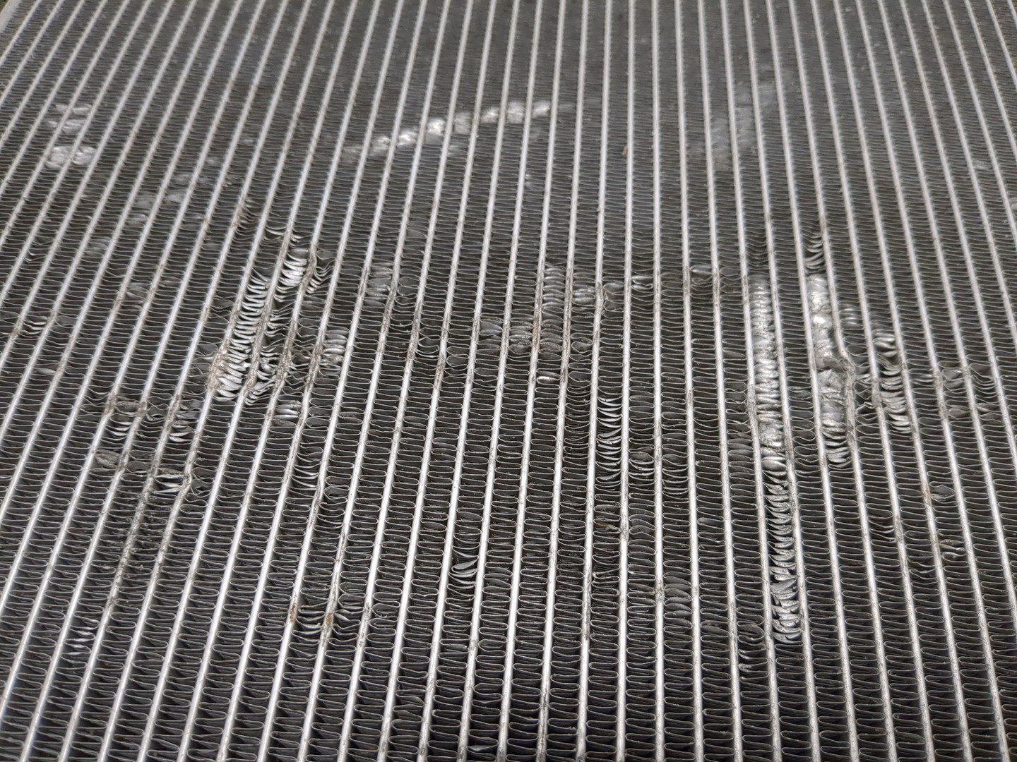 Радиатор охлаждения двигателя основной