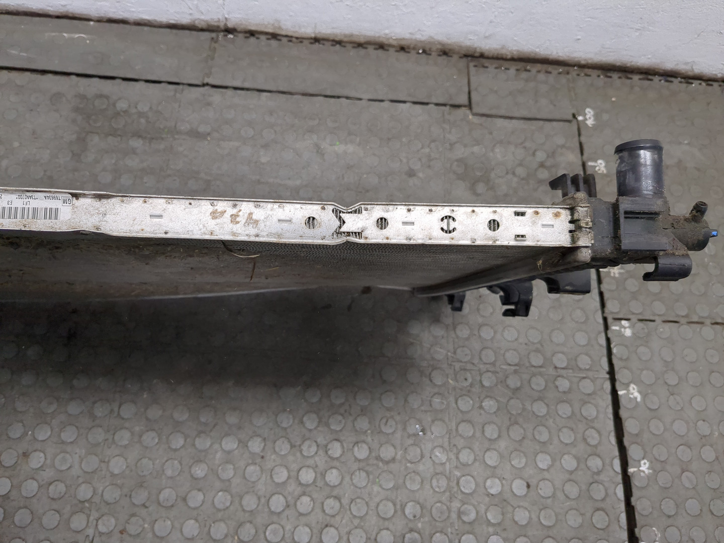 Радиатор охлаждения двигателя основной