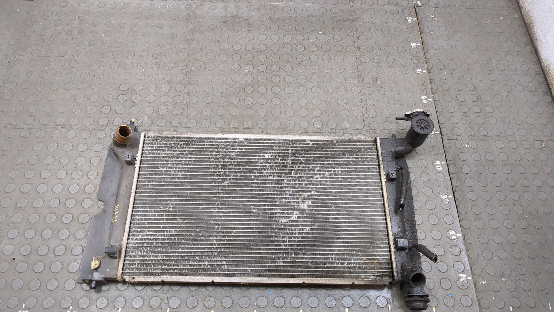 Радиатор охлаждения двигателя основной