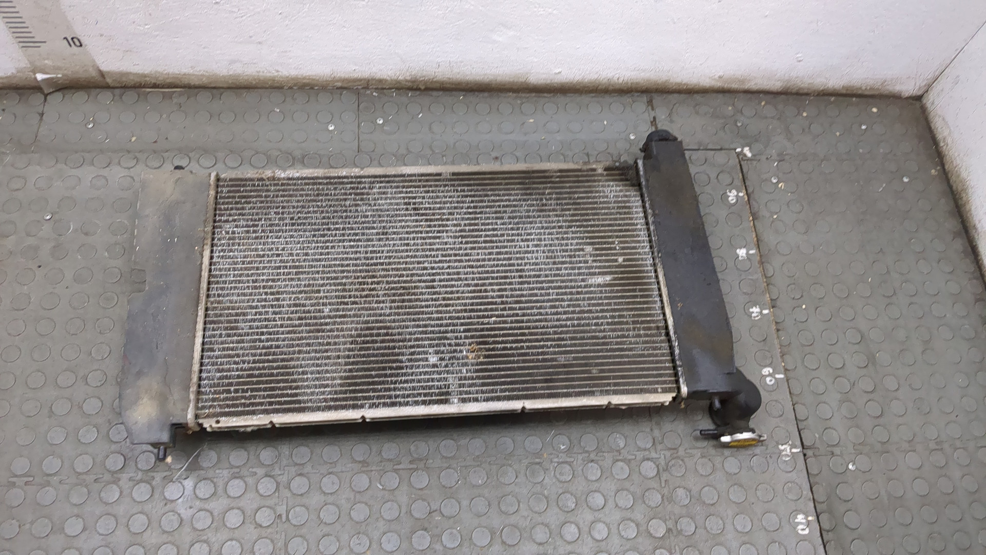 Радиатор охлаждения двигателя основной