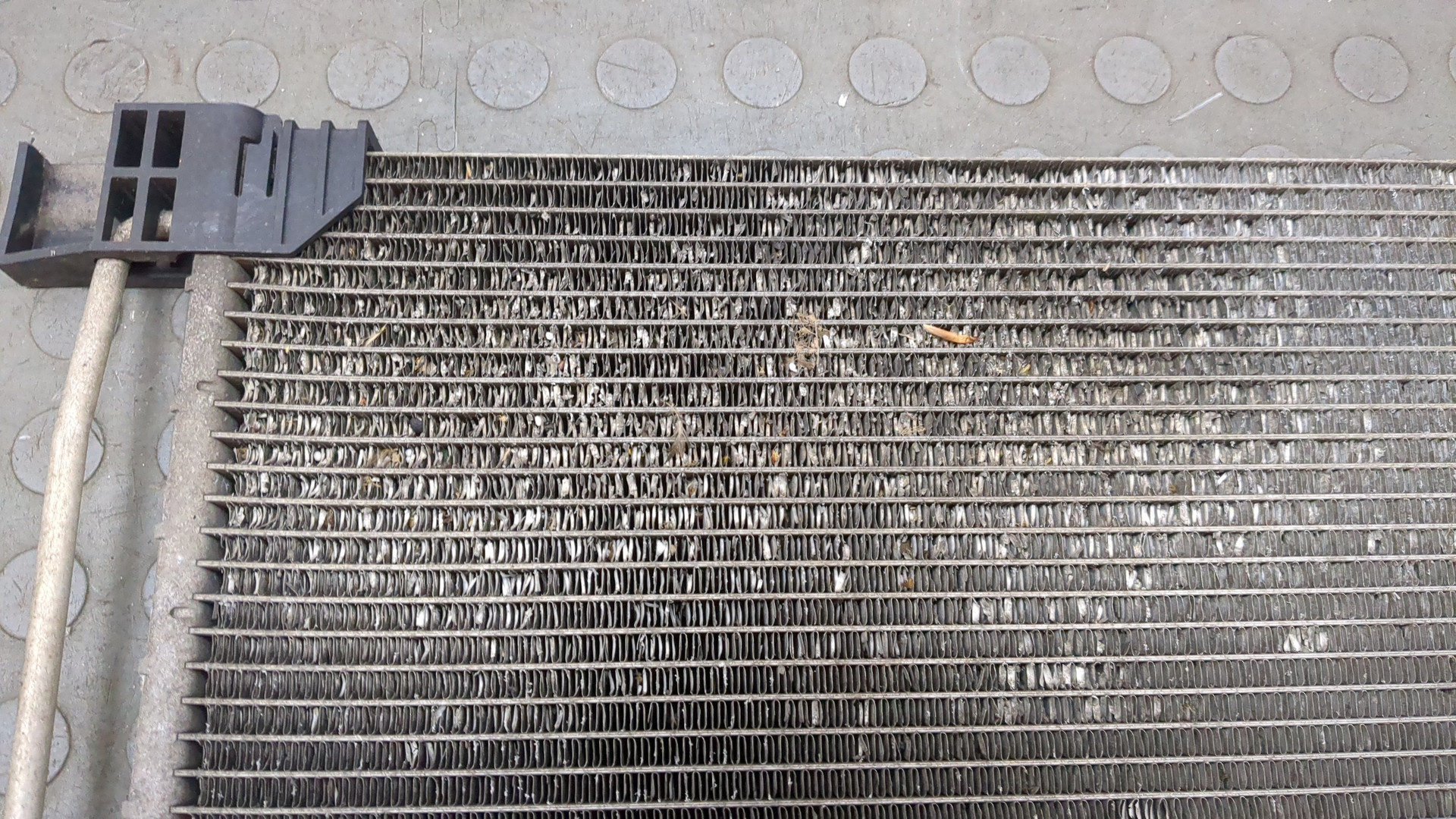 Радиатор кондиционера / конденсер