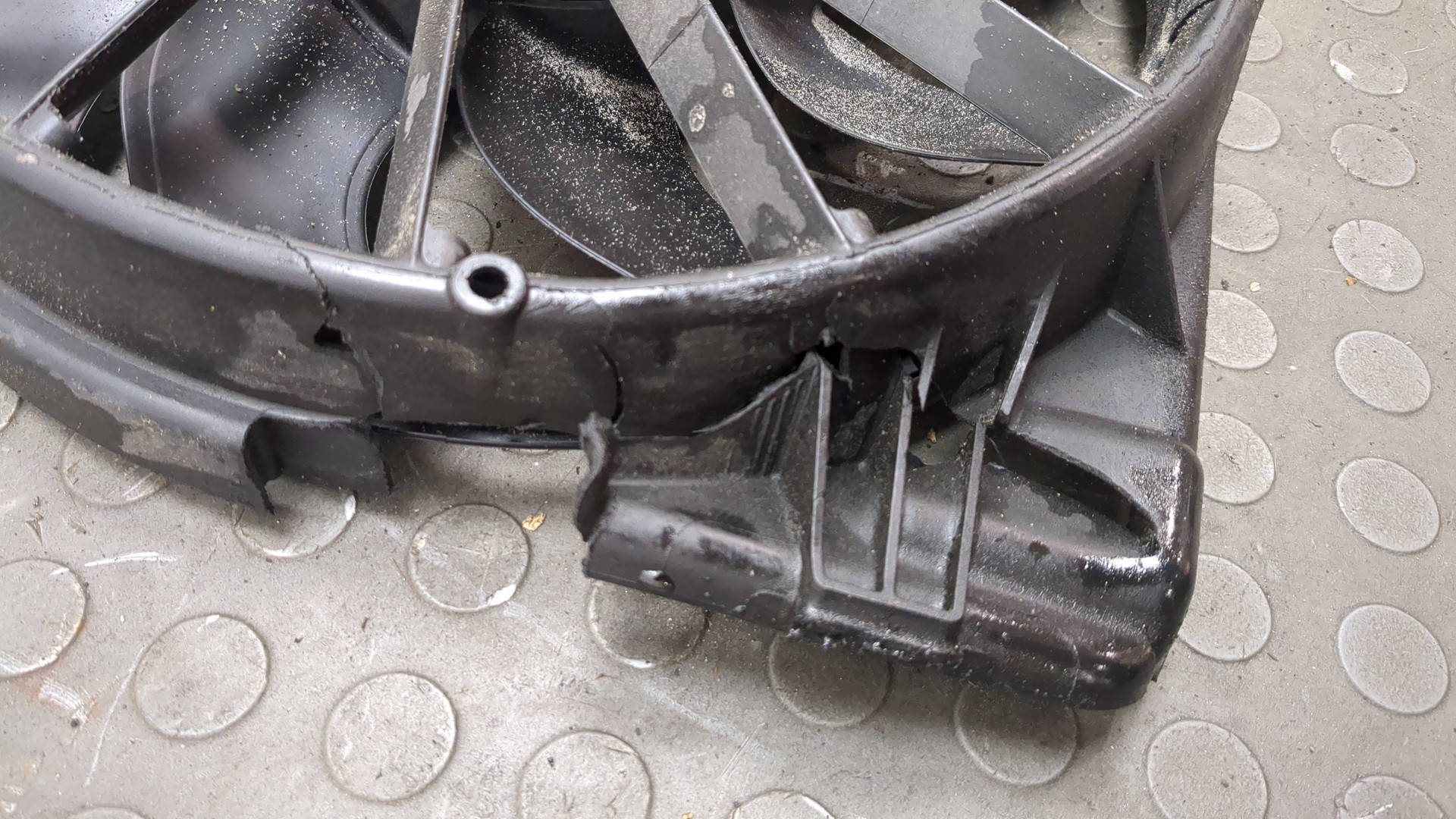 Вентилятор радиатора