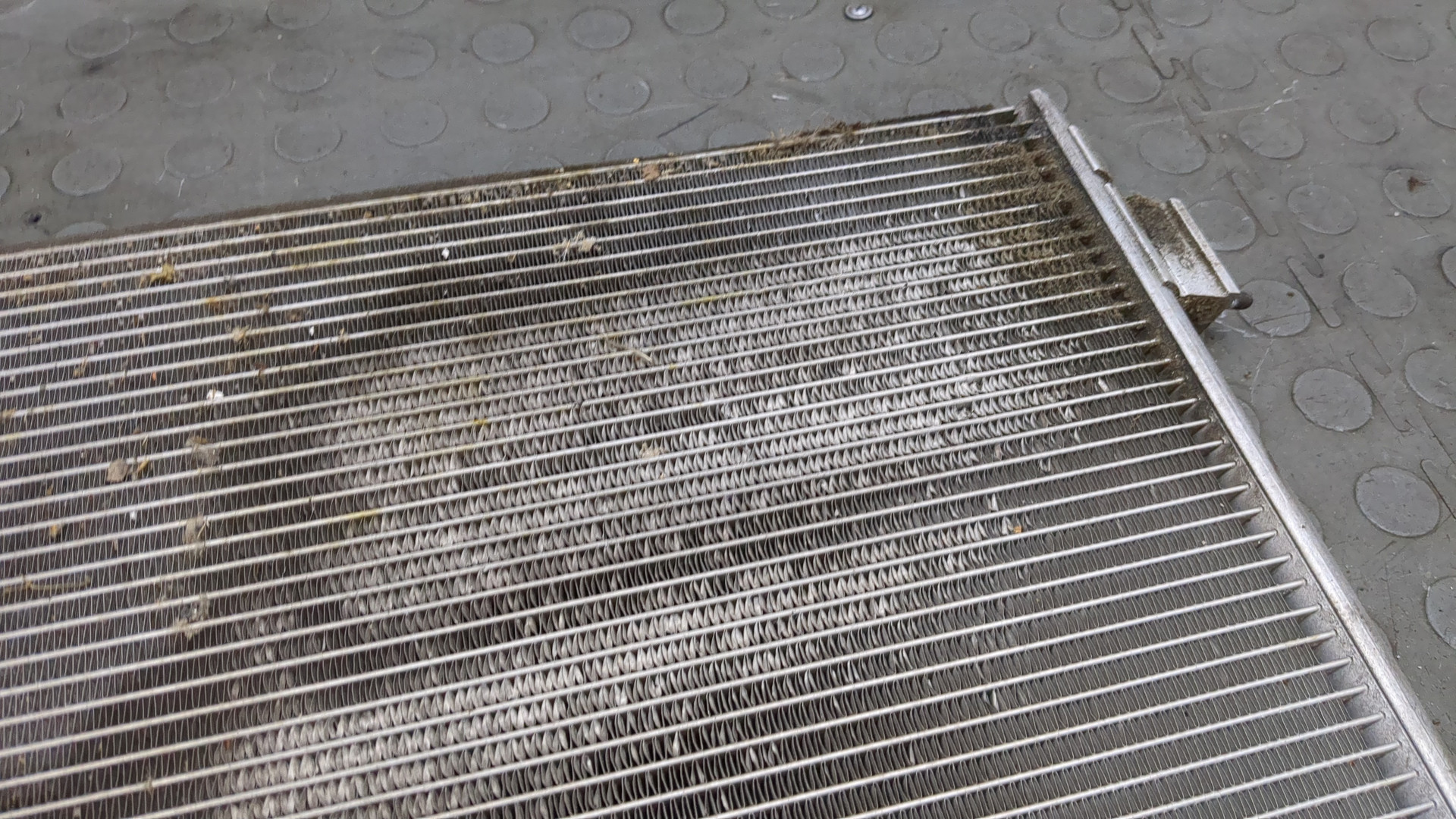 Радиатор кондиционера / конденсер