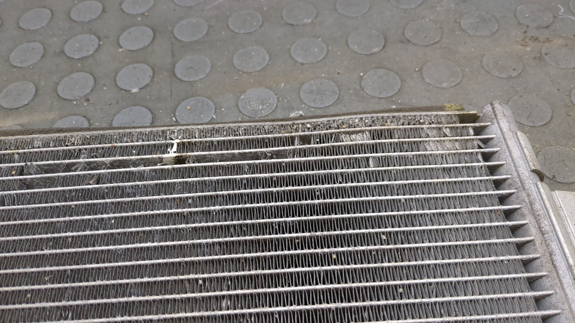 Радиатор кондиционера / конденсер