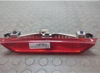  Фонарь дополнительный (стоп-сигнал) Pontiac Vibe 1 2002-2008 20687059 #1