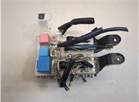  Блок предохранителей Pontiac Vibe 2 2008-2010 20687520 #1