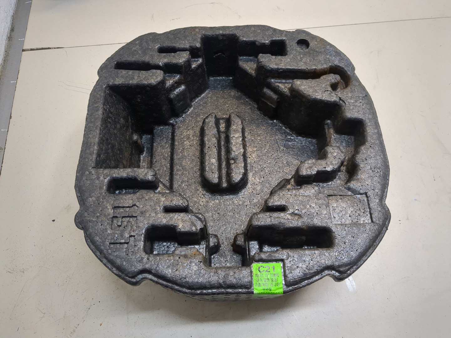 Обшивка багажника