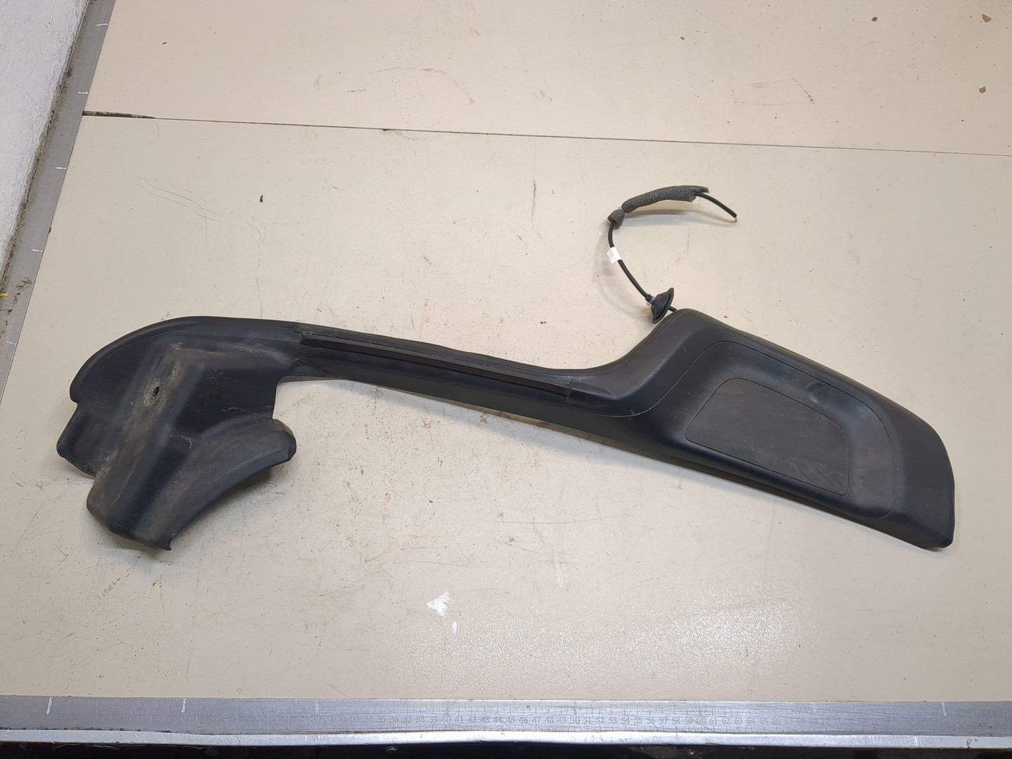 Обшивка багажника