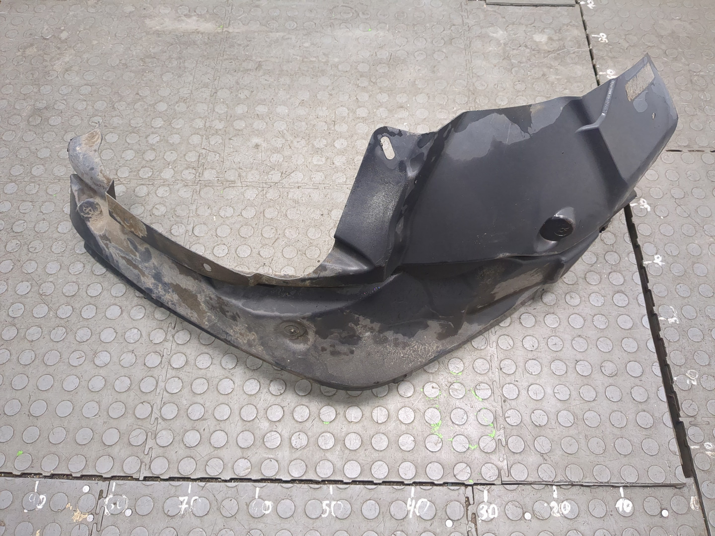 Локер передний левый