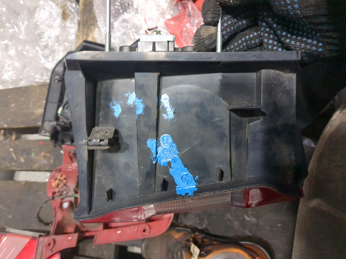 Фонарь задний правый