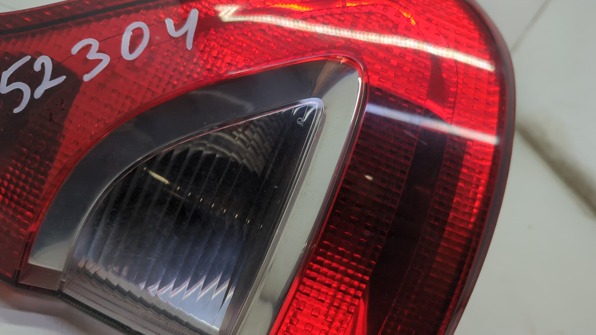 Фонарь задний правый