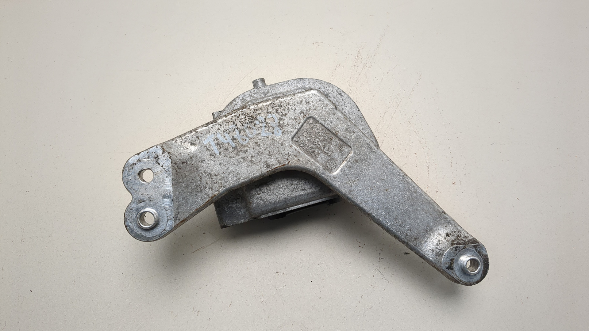 Опора двигателя