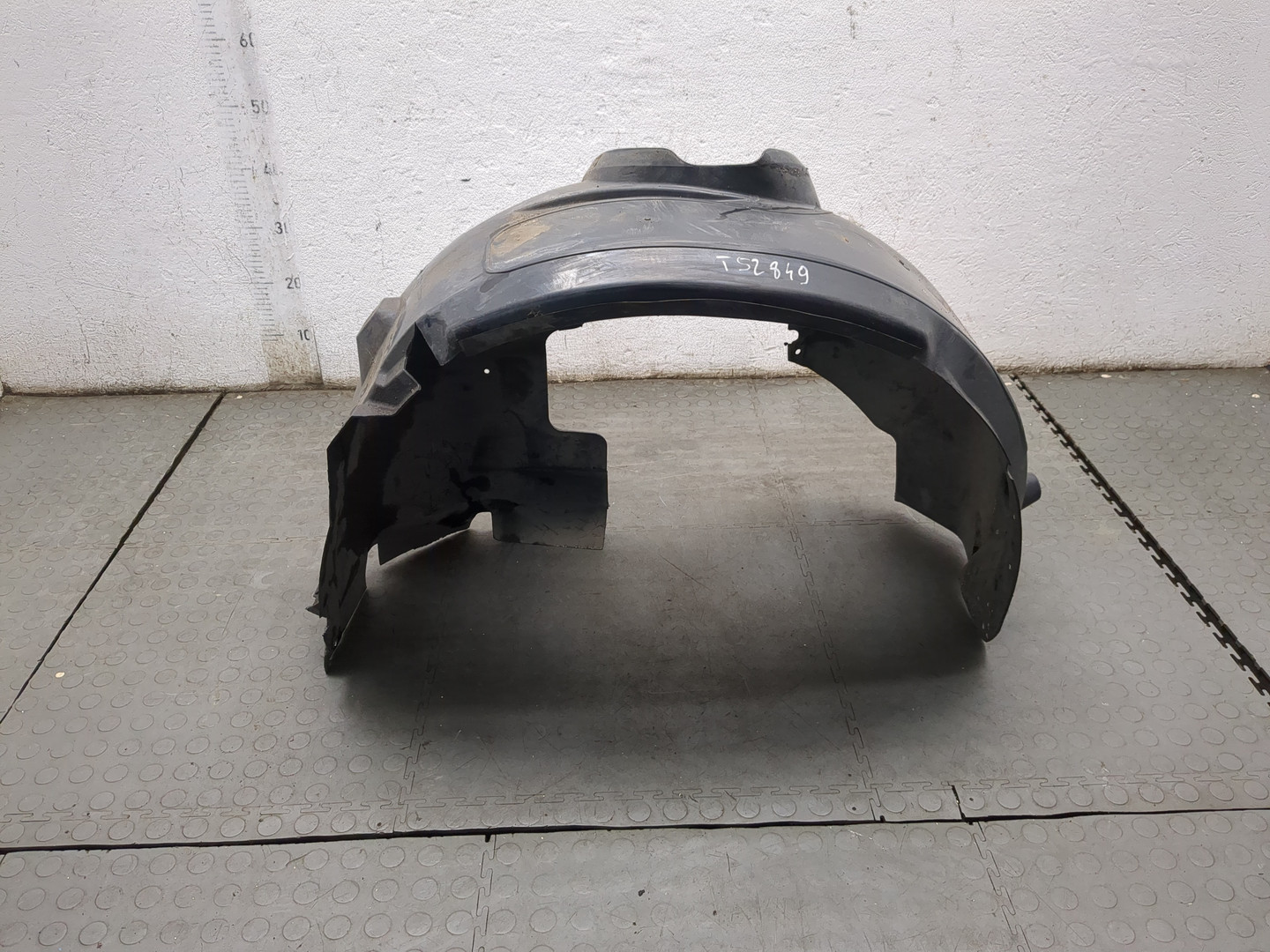 Локер передний левый