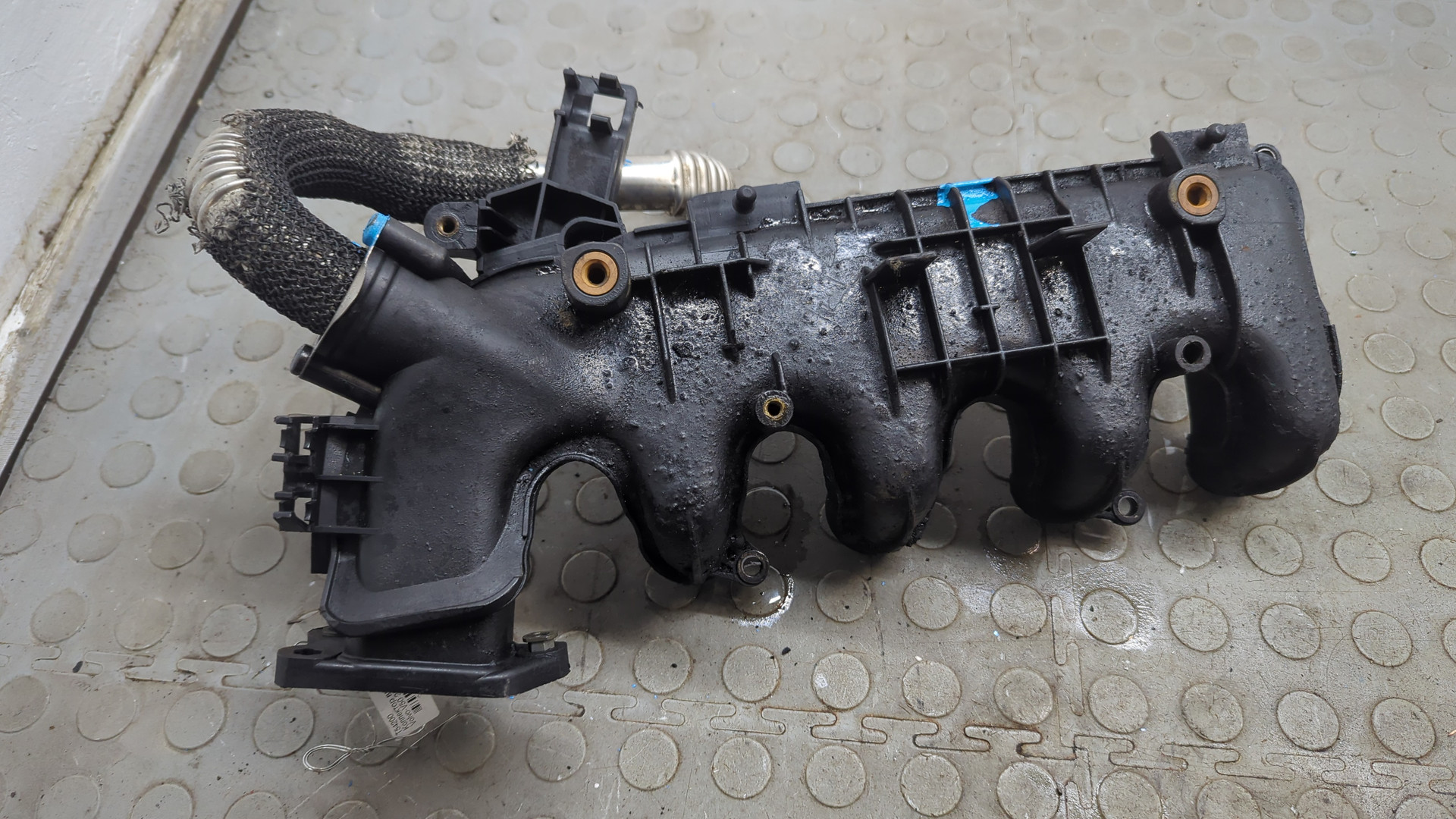 Коллектор впускной