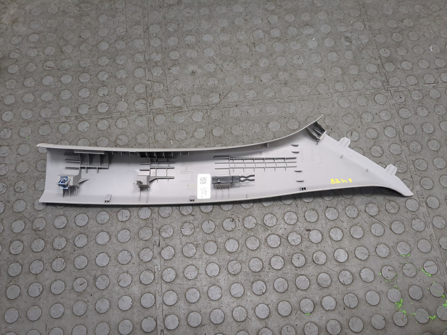 Обшивка стойки