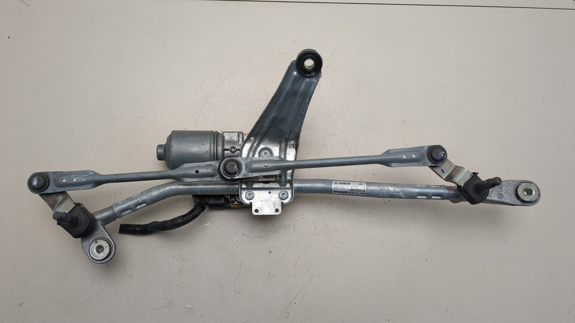 Трапеция стеклоочистителей