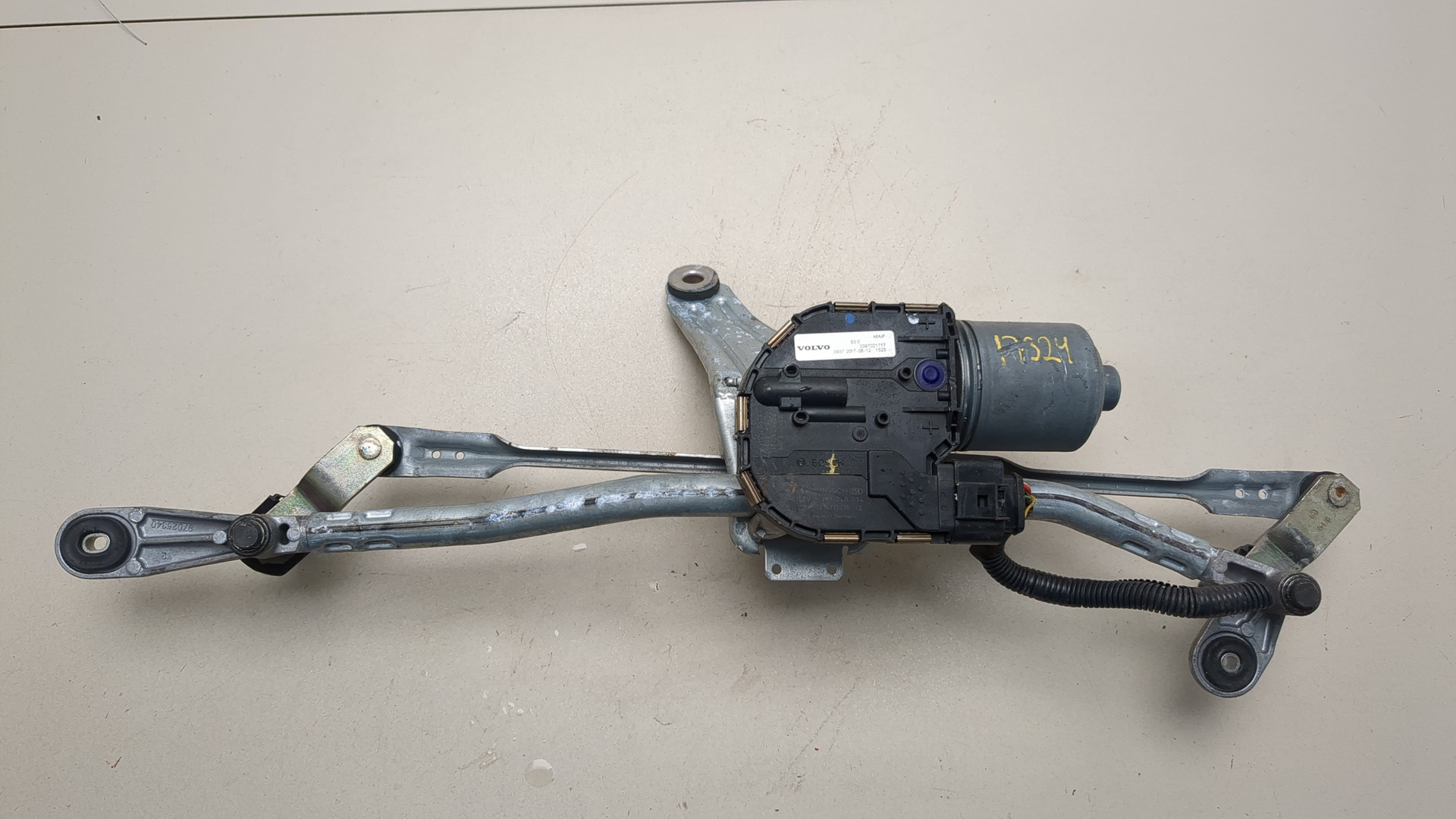 Трапеция стеклоочистителей