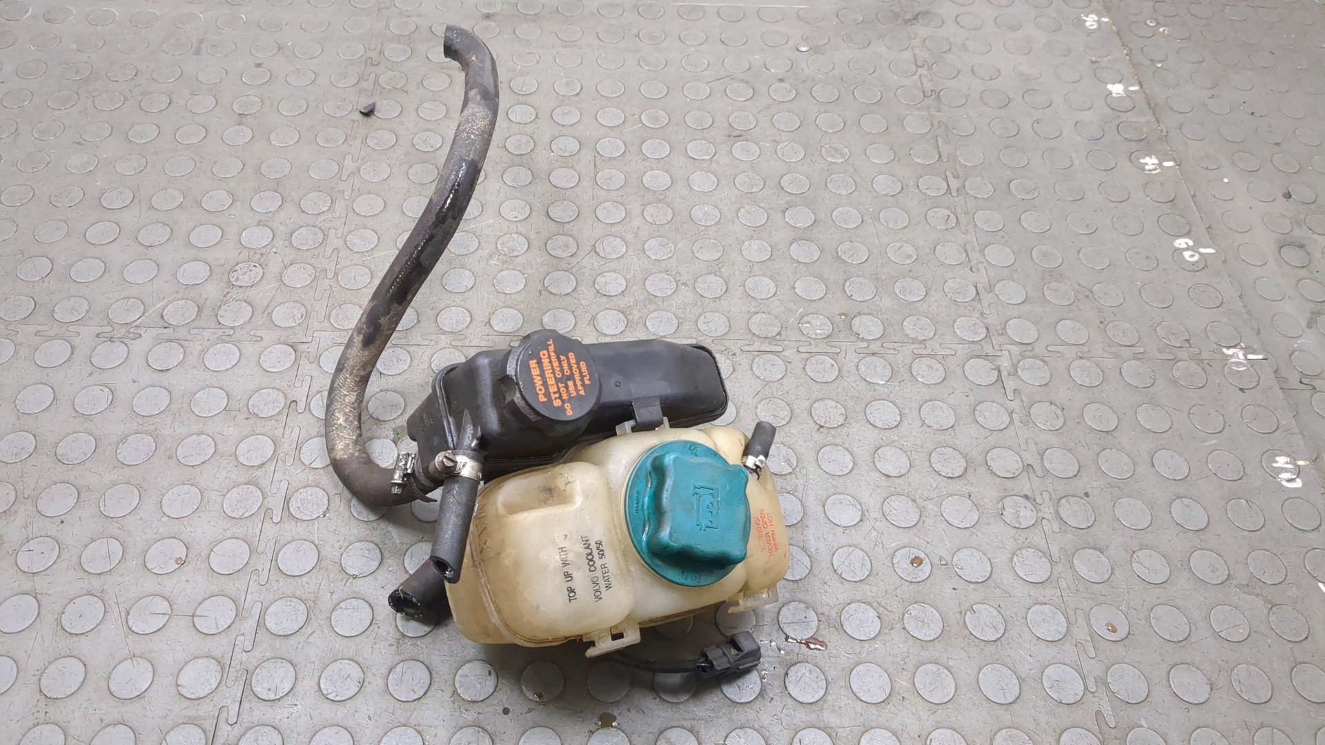 Бачок расширительный