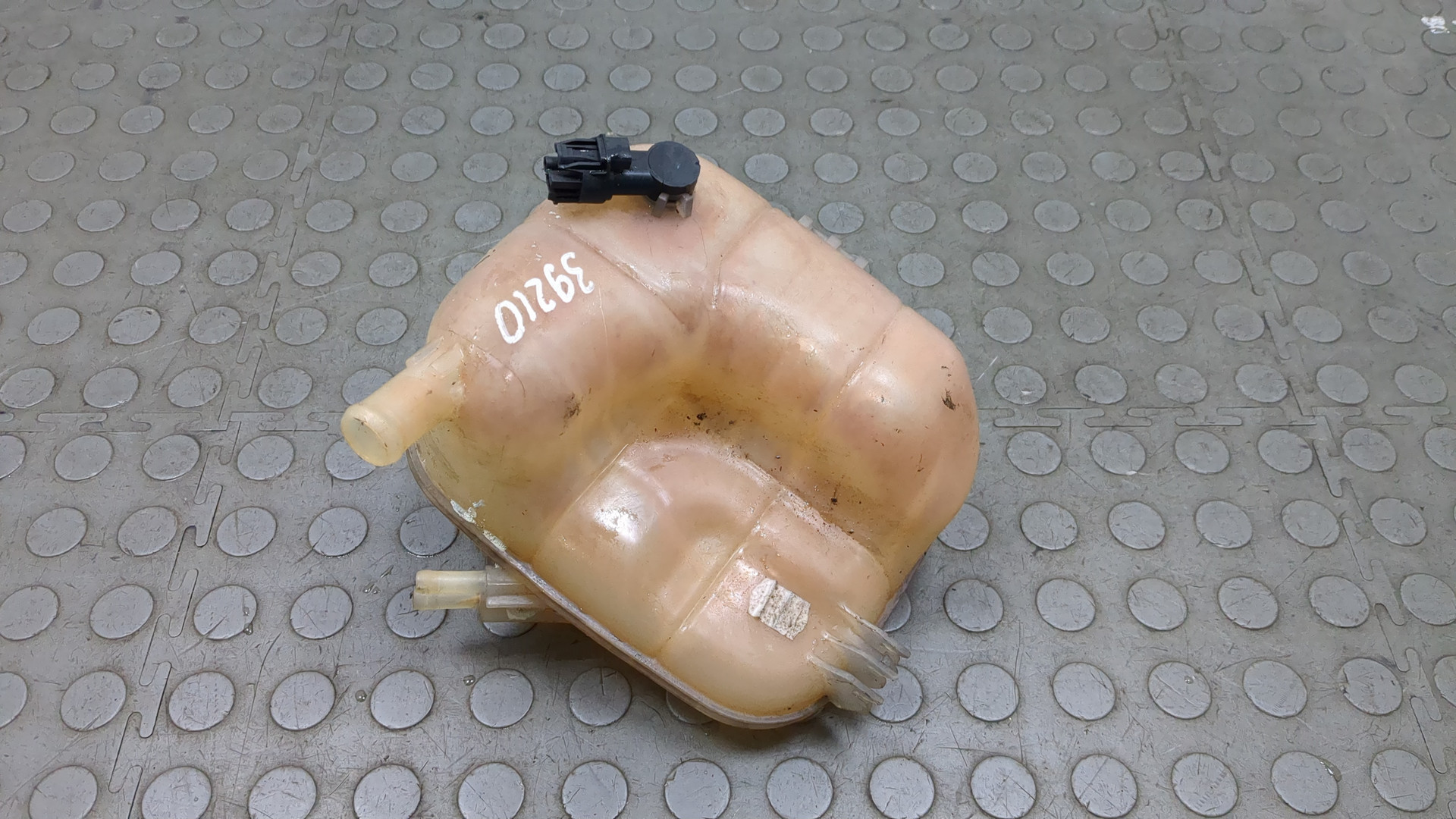 Бачок расширительный