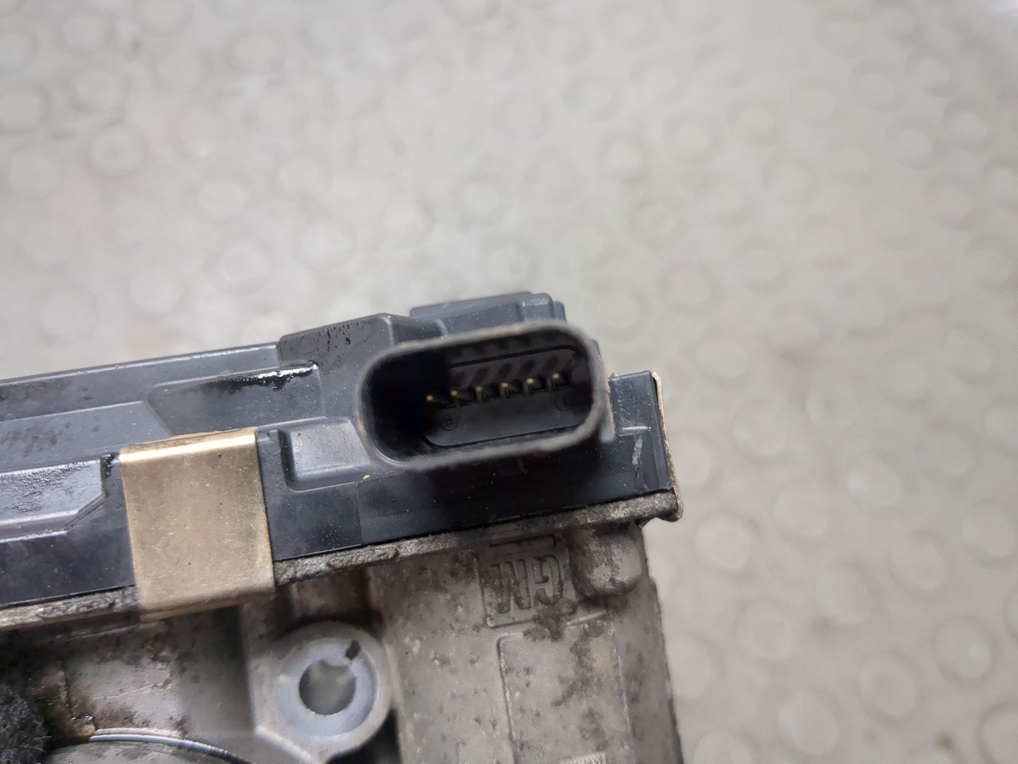 Заслонка дроссельная электрическая