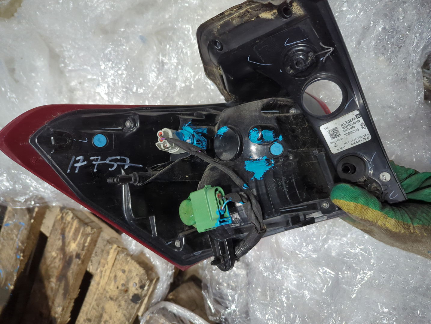 Фонарь задний правый