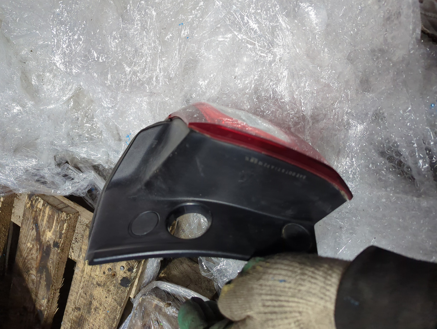 Фонарь задний правый