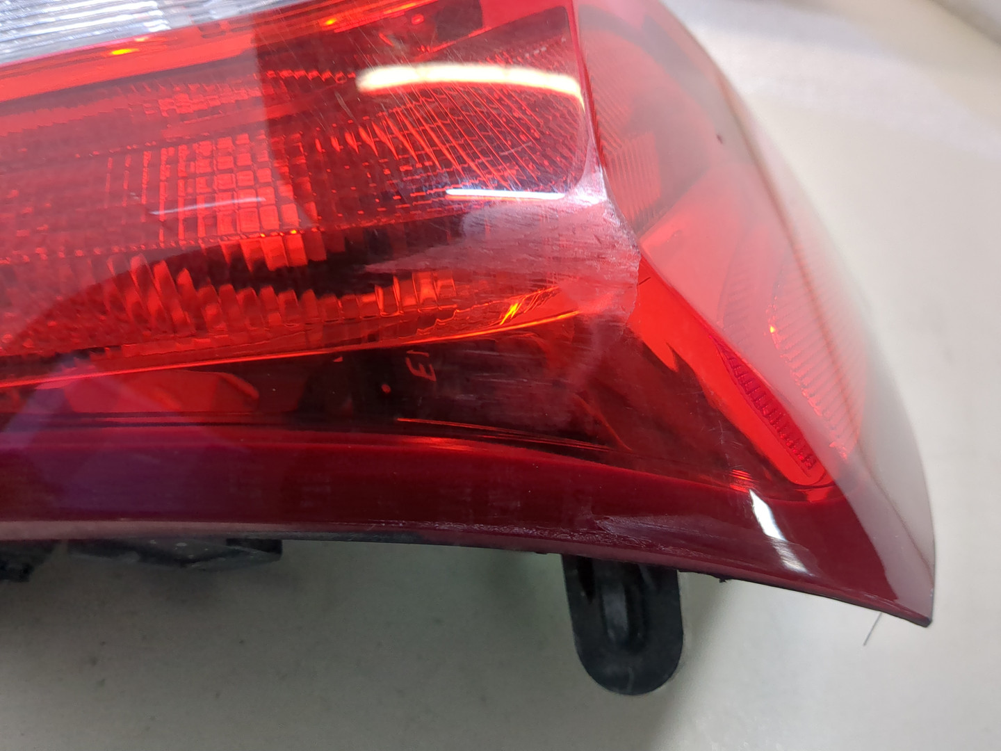 Фонарь задний правый