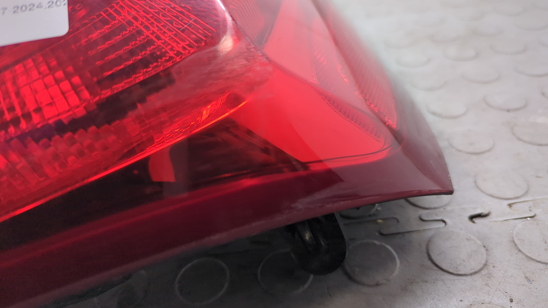 Фонарь задний правый