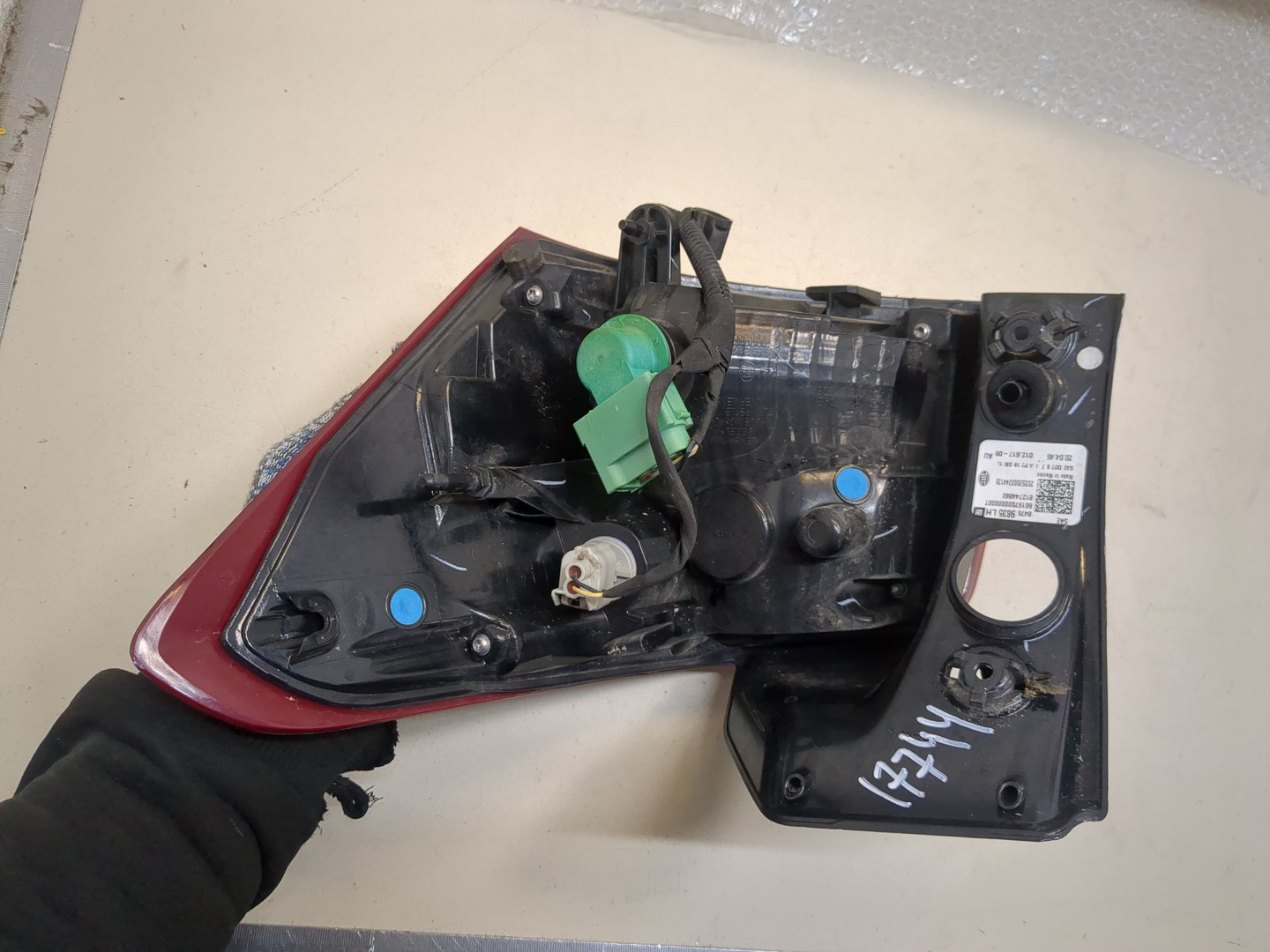 Фонарь задний левый